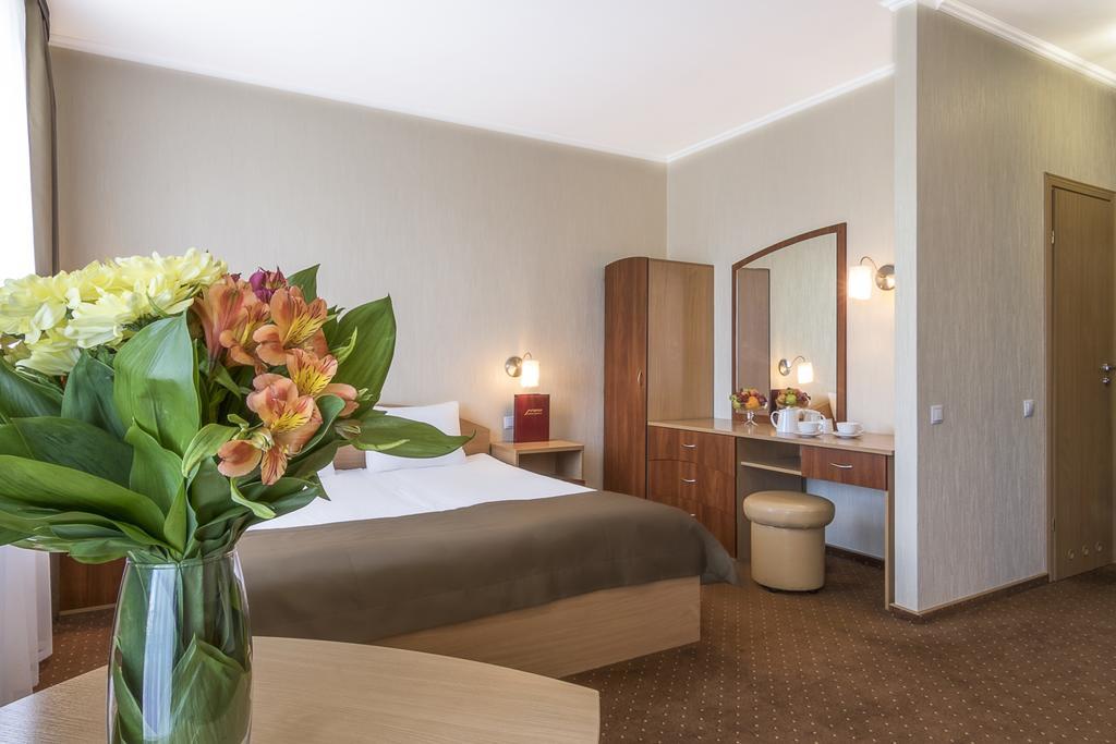 Mariot Medical Center Готель Трускавець